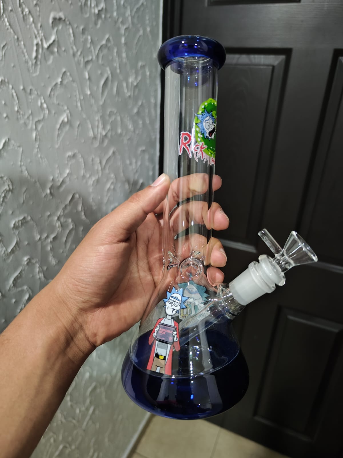 Bong Matraz 25cm Base Color Rick&Morty