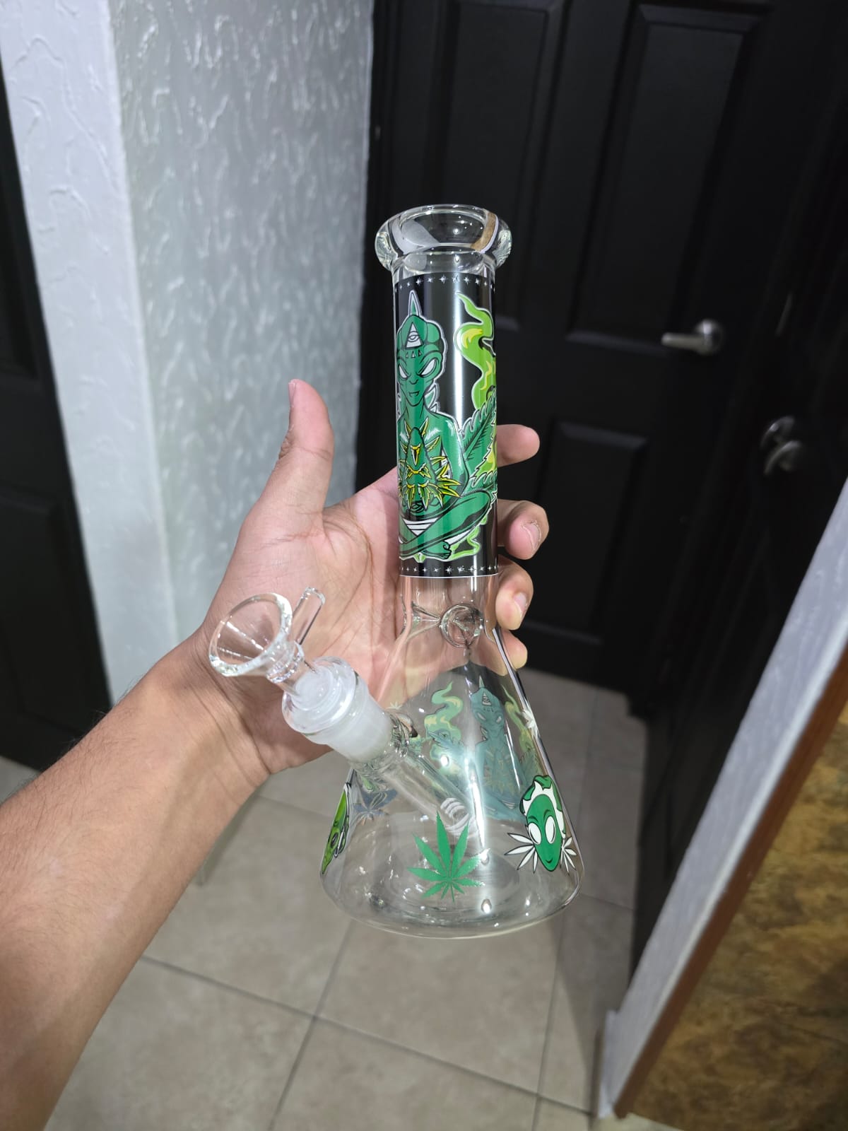 Bong Alien 25cm Matraz Atrapahielos