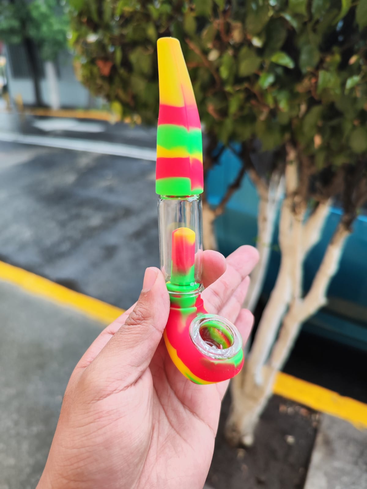 Pipa Silicon Tipo Sherlock Vidrio en Medio