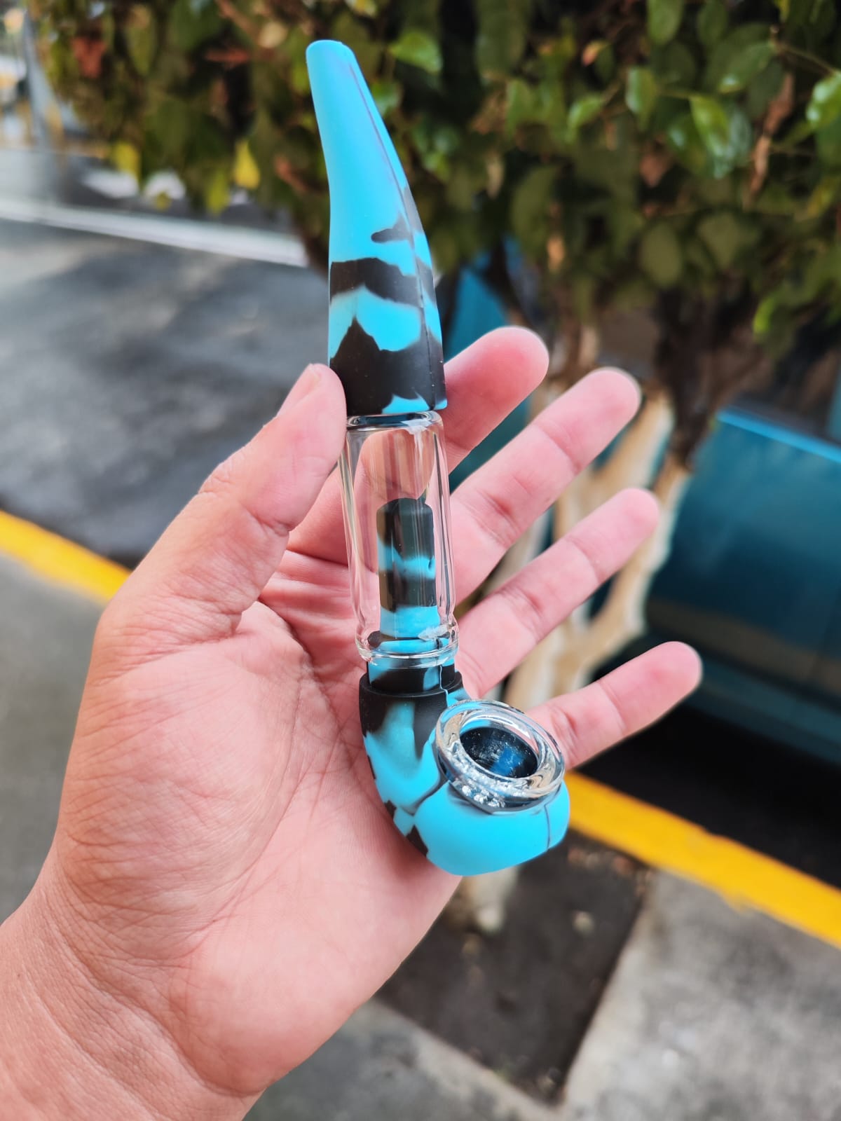 Pipa Silicon Tipo Sherlock Vidrio en Medio