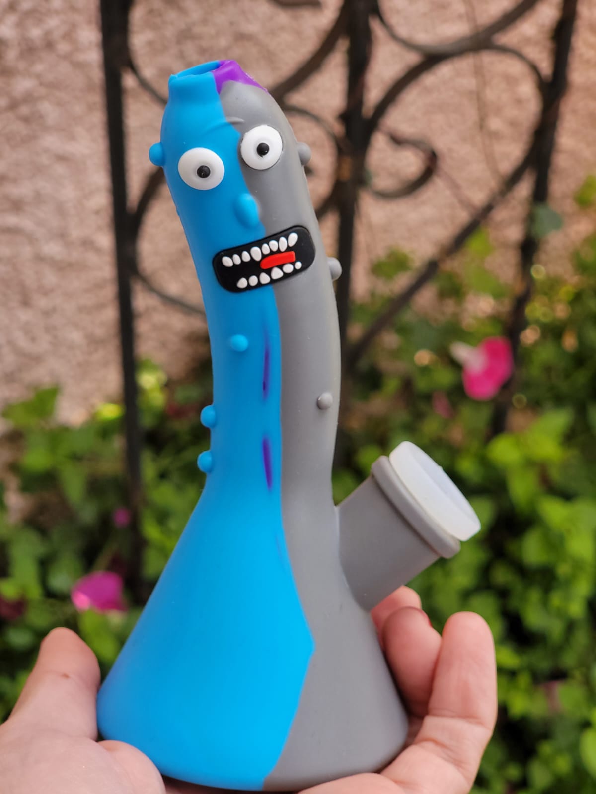 Bong Forma de Pepinillo Silicon