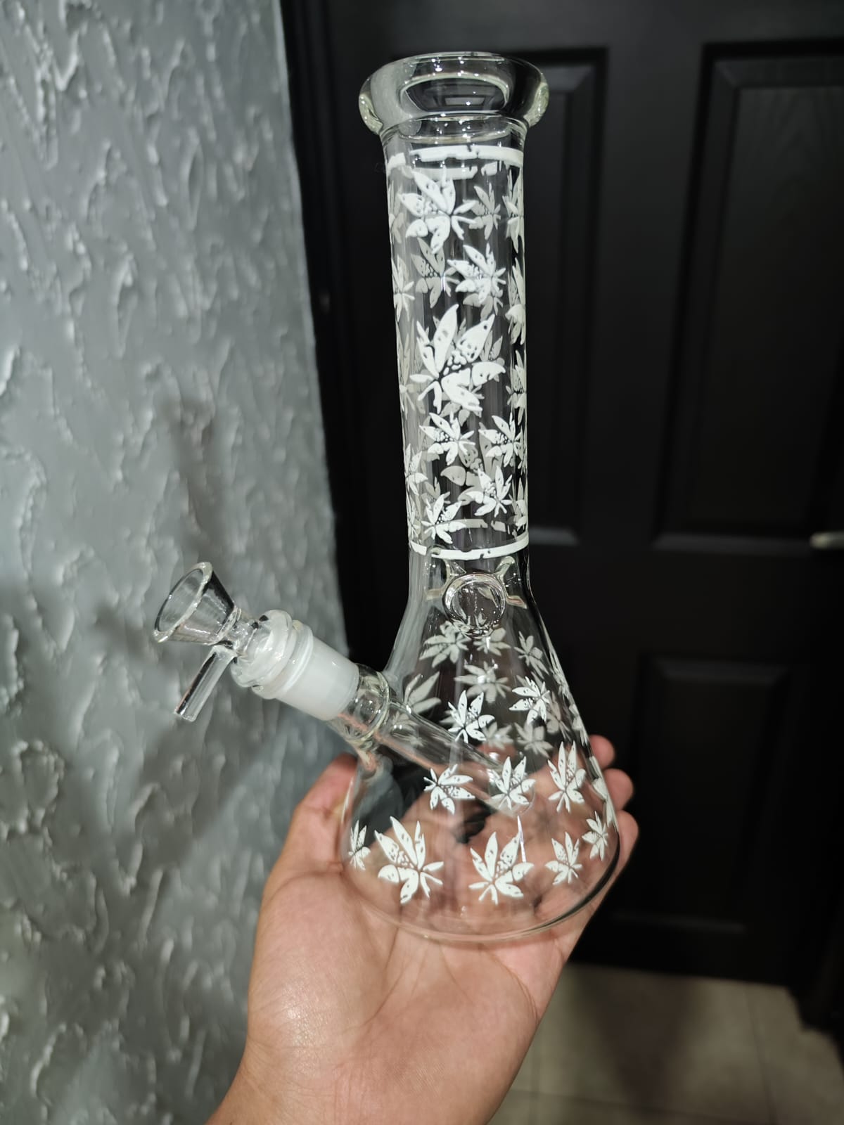 Bong Transparente 25 CM Con Figuras fluorescentes